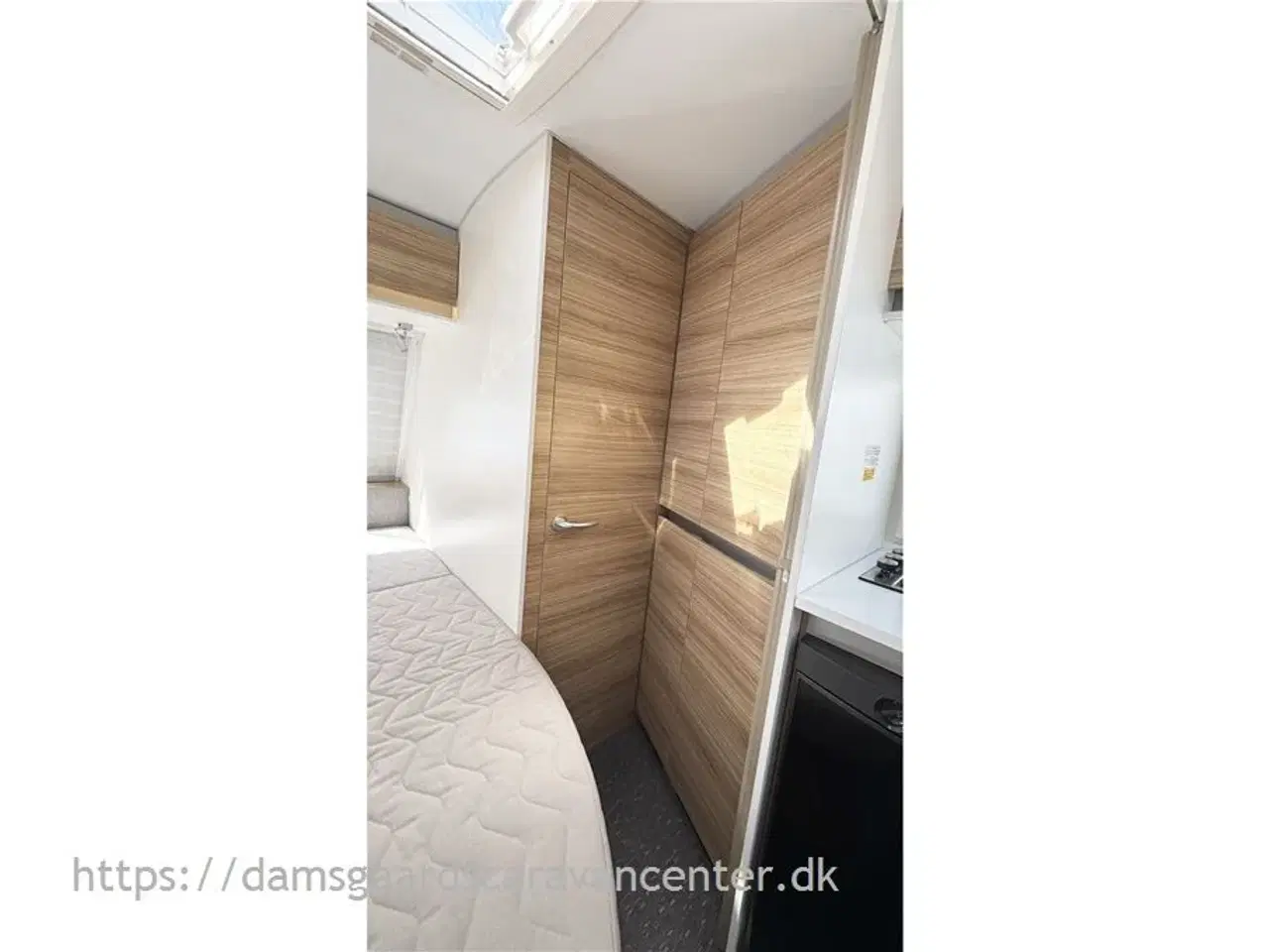 Billede 14 - 2019 - Adria Altea 432 PX   Fransk seng-Gulvtemp.-Mover-Telt