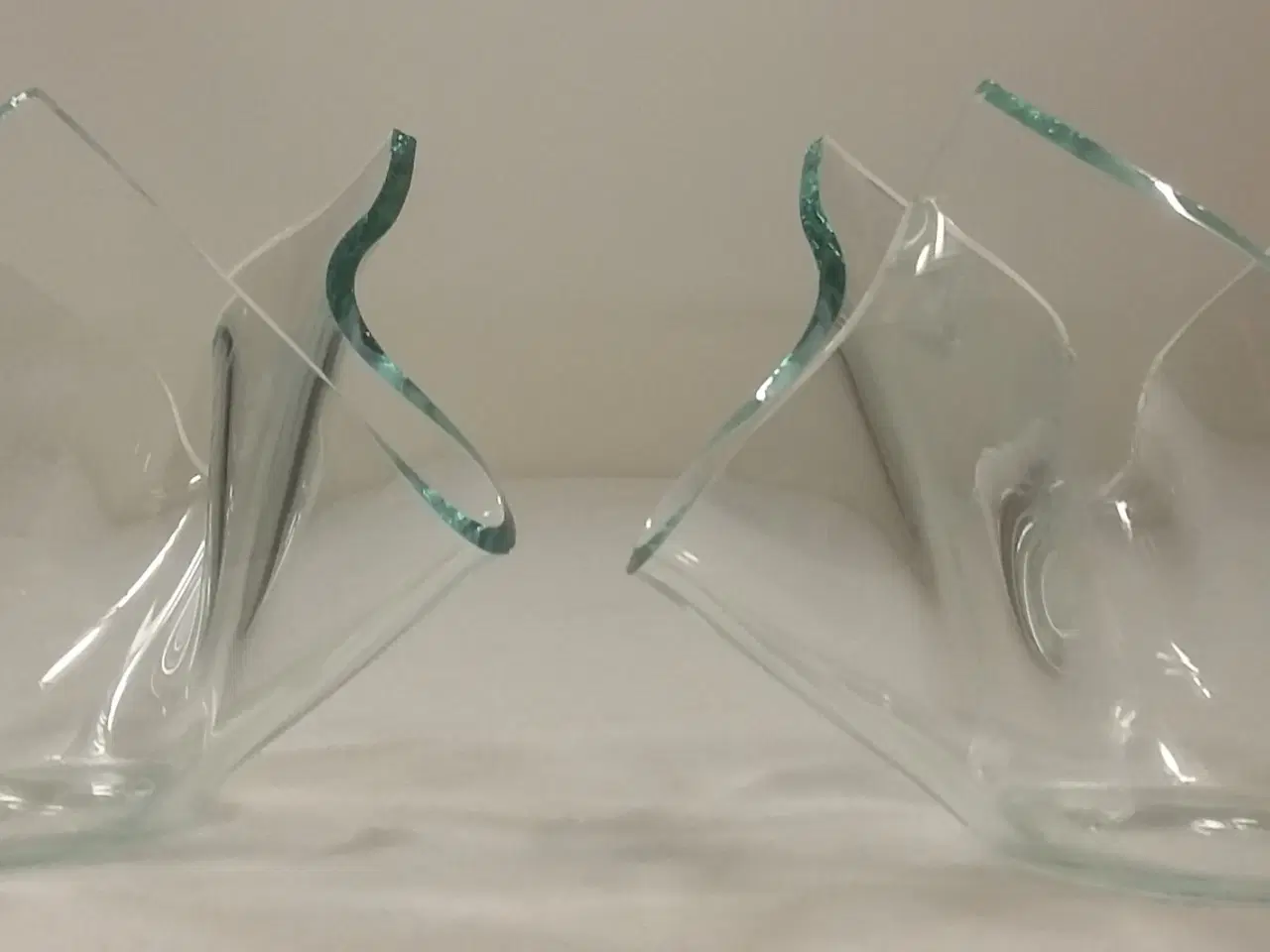 Billede 2 - STJERNEDE FORMEDE GLAS/FYRFAD/BLOMSTER DEKORATION