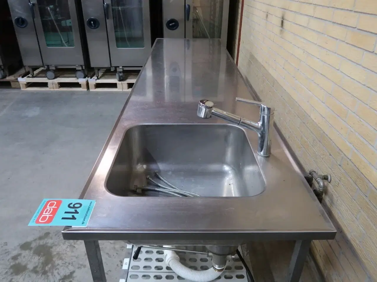 Billede 3 - Rustfri stålbord med vask & underhylde
