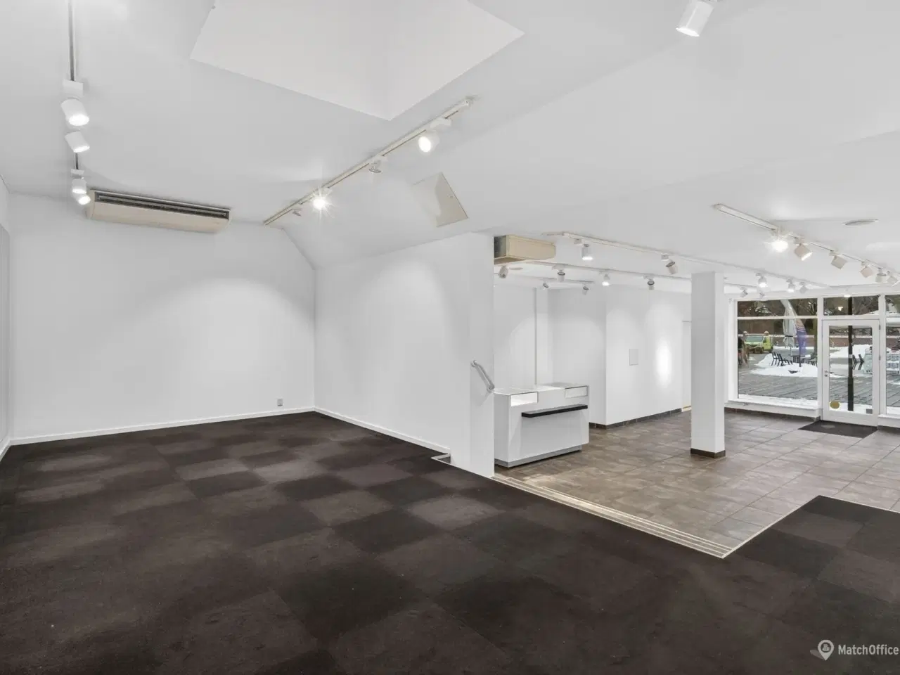 Billede 9 - Sublim placering midt på Stændertorvet!