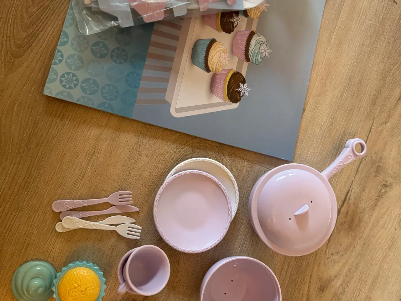 Billede 2 - FROST LEGEKØKKEN HELT NY