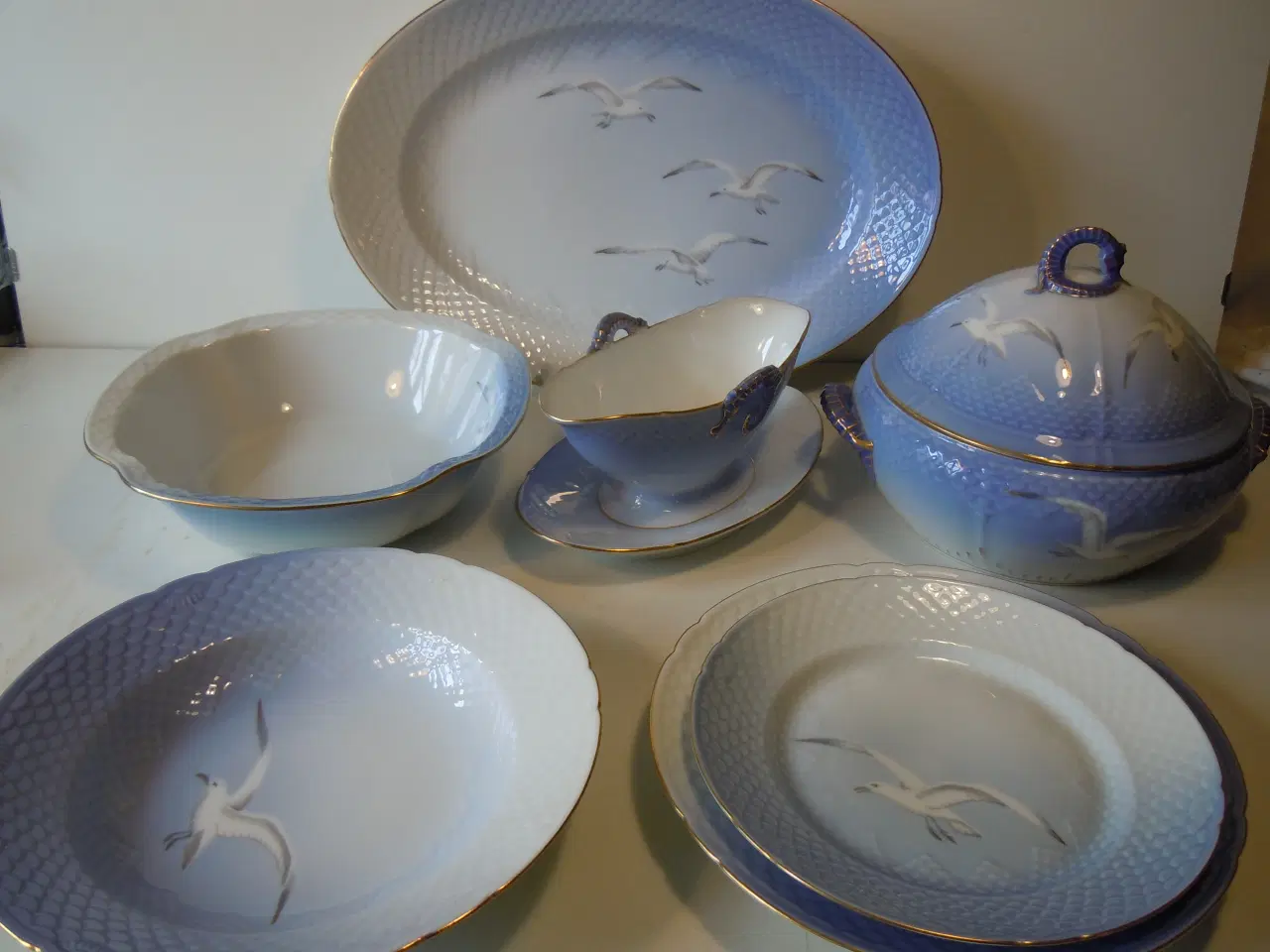 Billede 1 - OPHØRSUDSALG på BG "Mågestel m.guld". Priser fra