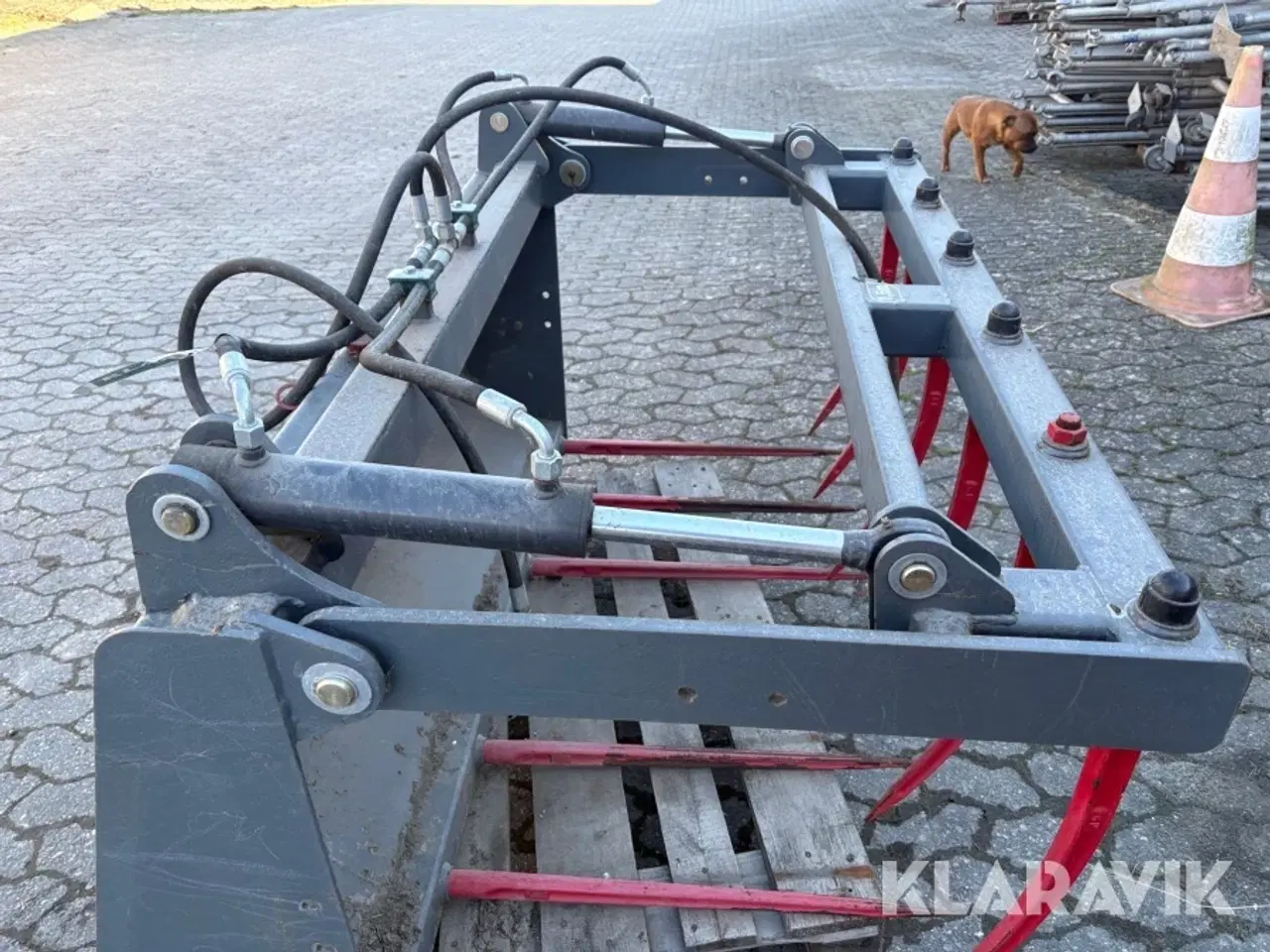 Billede 4 - Overfaldsgrab