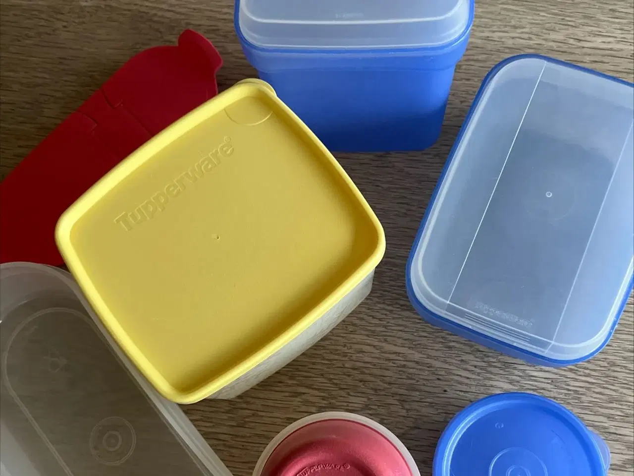 Billede 2 - Diverse Tupperware bøtter mm.