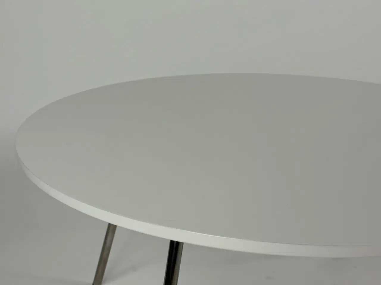 Billede 4 - Gribskov Inventarsnedkeri Sofabord – Hvid/Krom