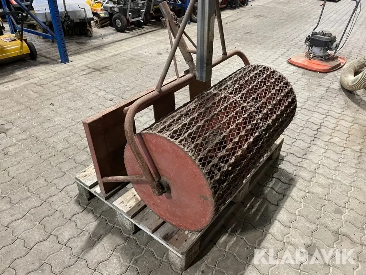 Billede 9 - Græstromle