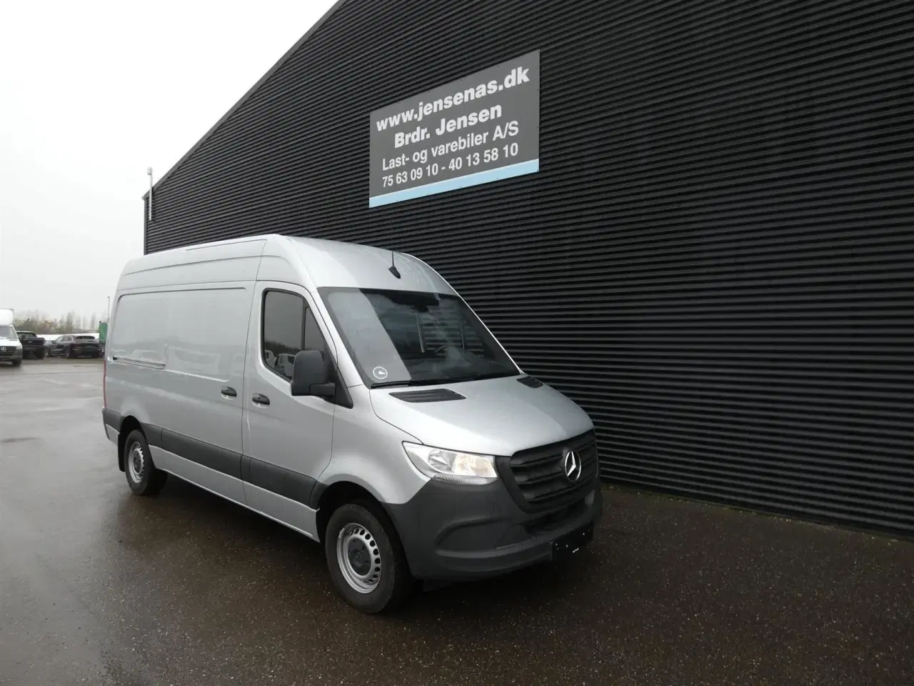 Billede 1 - Mercedes-Benz Sprinter 317 2,0 CDI A2 H2 RWD 9G-Tronic 170HK Van Aut.