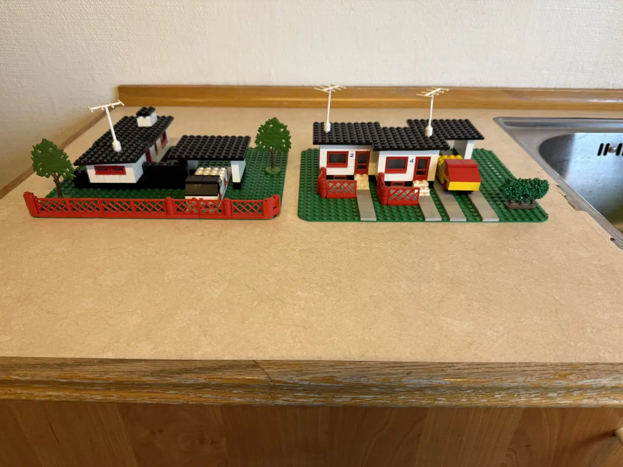 Billede 2 - Lego byggesæt sælges 600kr bud modtages