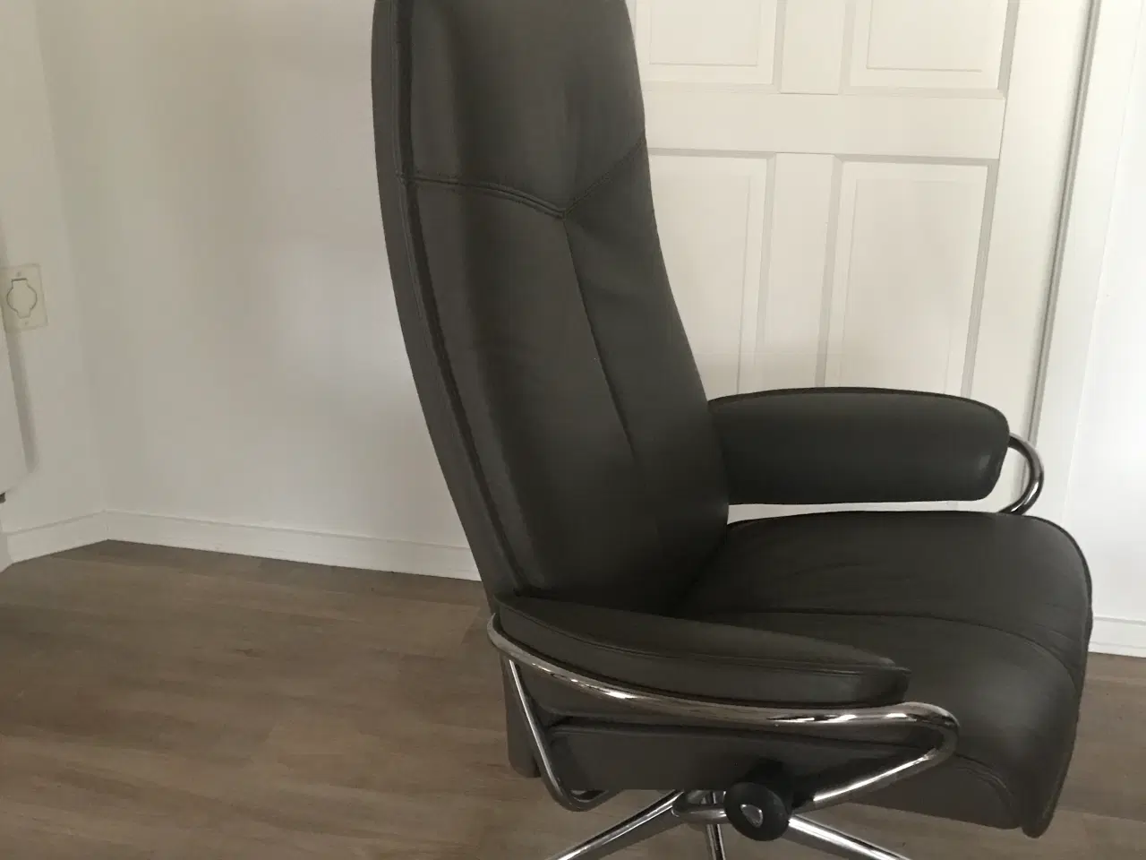 Billede 6 - Superfine læderstole, Stressless, med fodskamler