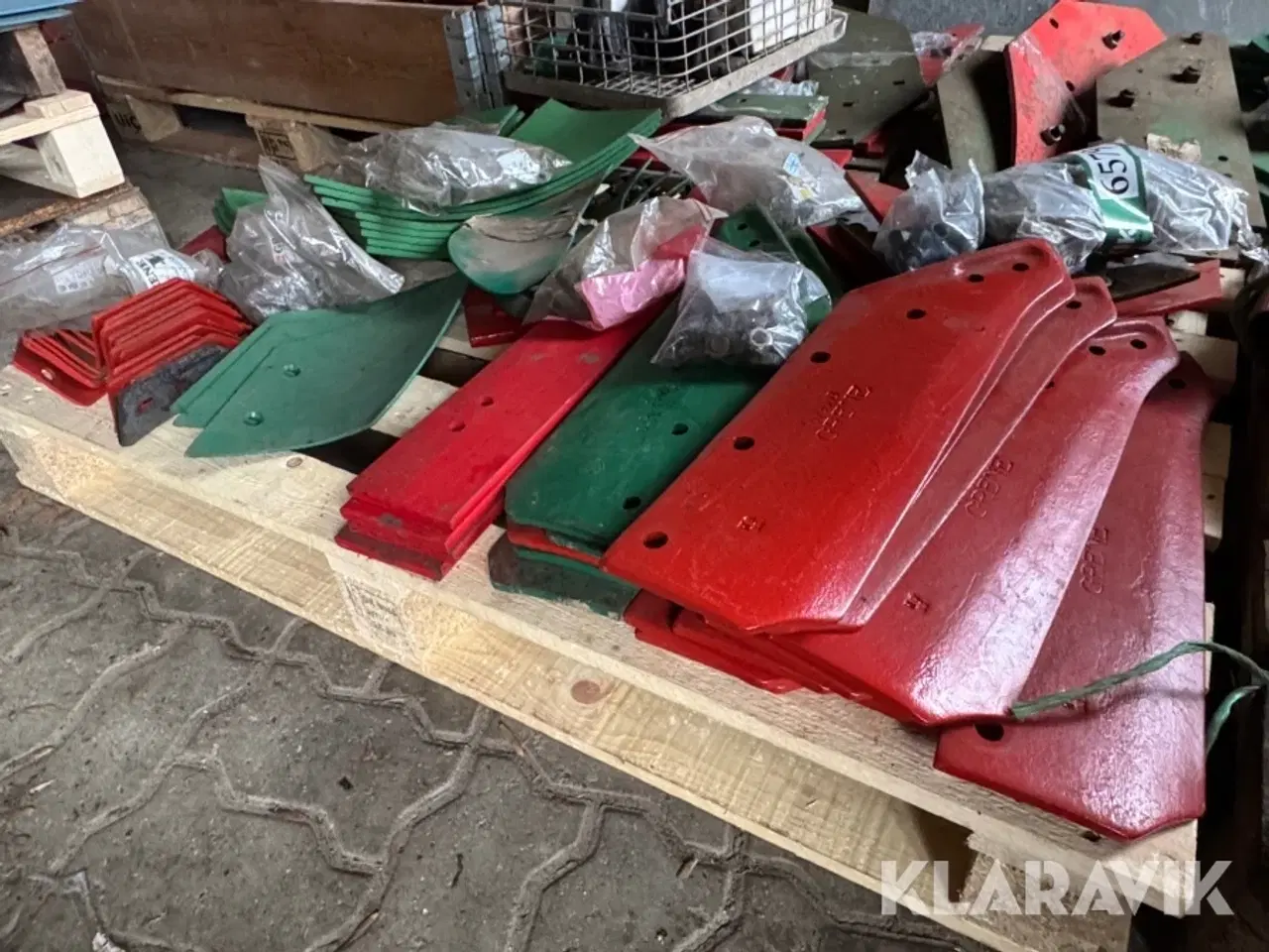 Billede 4 - Reservedele Kverneland sliddele