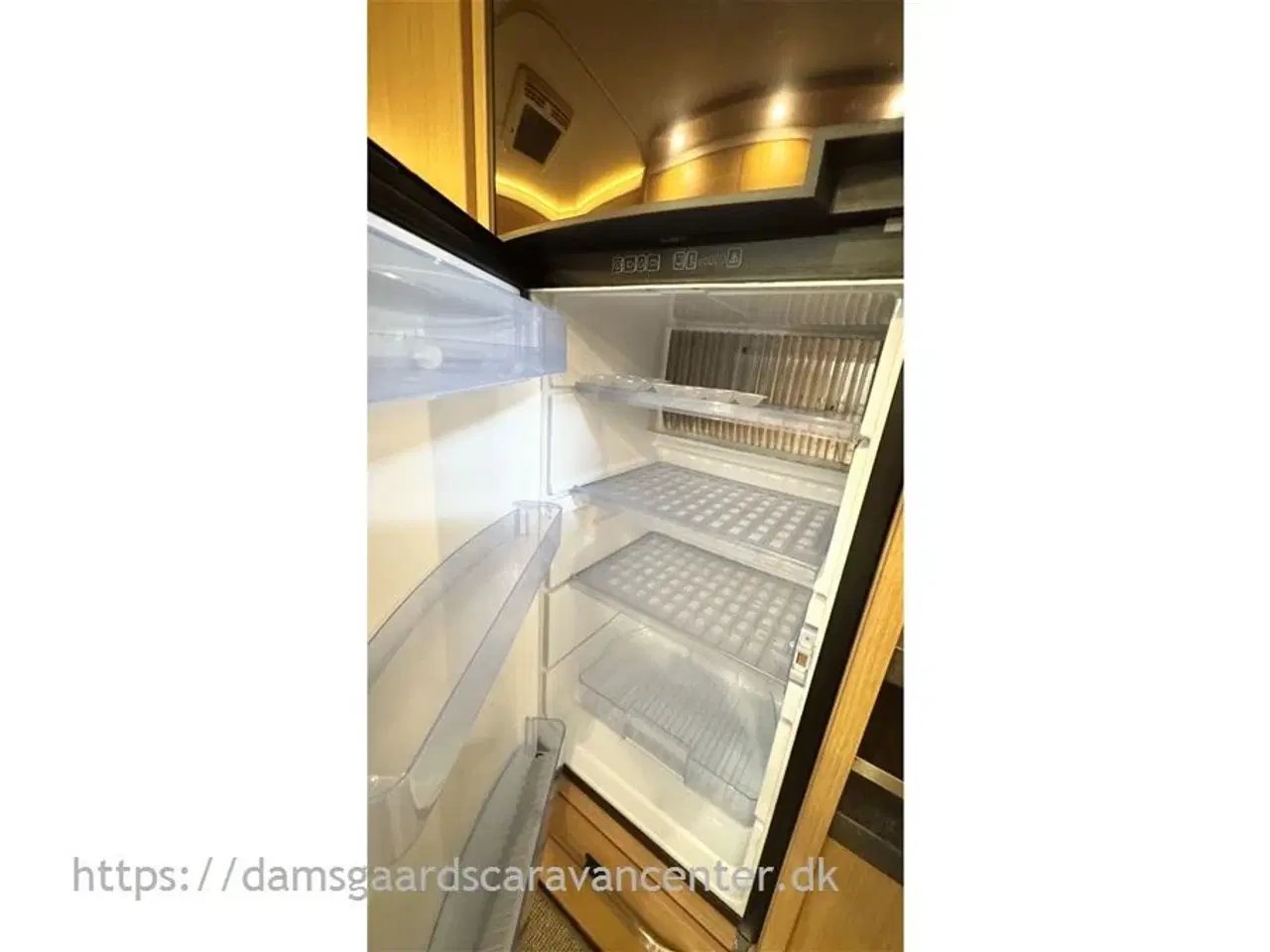 Billede 12 - 2018 - Knaus Südwind Silver Selection 590 FUS   Franskseng-Gulvtemp.-Mover-Aircon-Telt