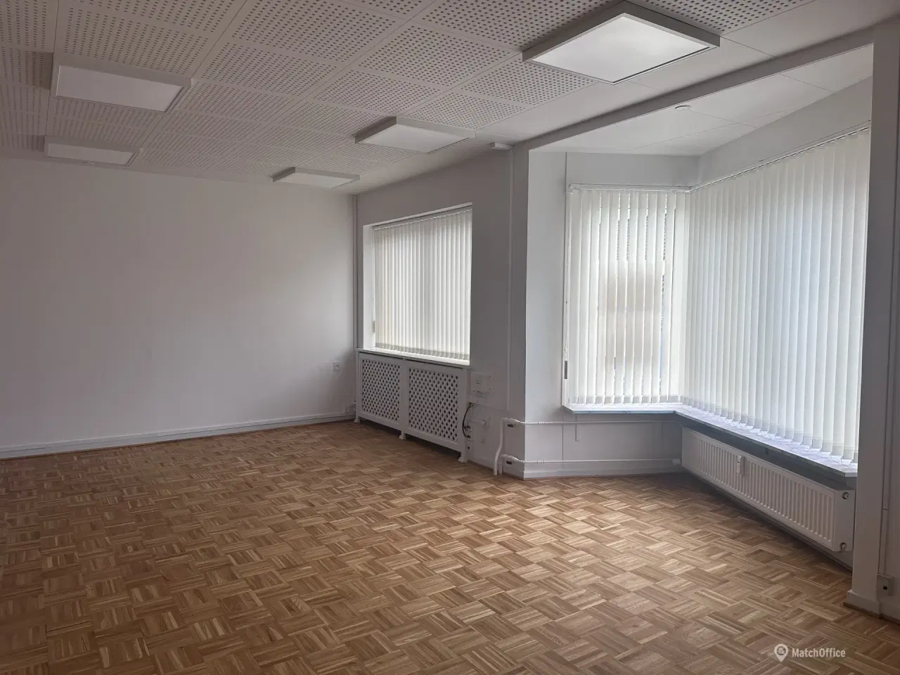 Billede 16 - Lys kontor til leje med gode faciliteter i gågaden.