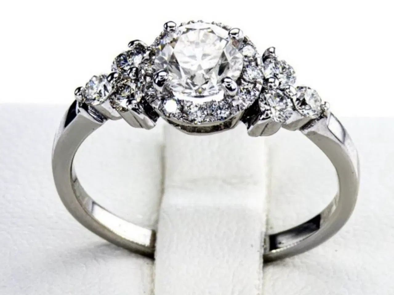 Billede 2 - Naturlig Diamantring 1,04ct