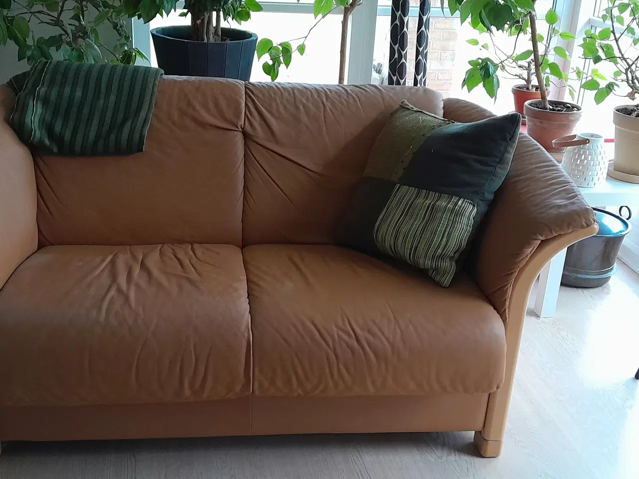 Billede 1 - Stressless Mahattan 2-pers sofa i lysebrun læder