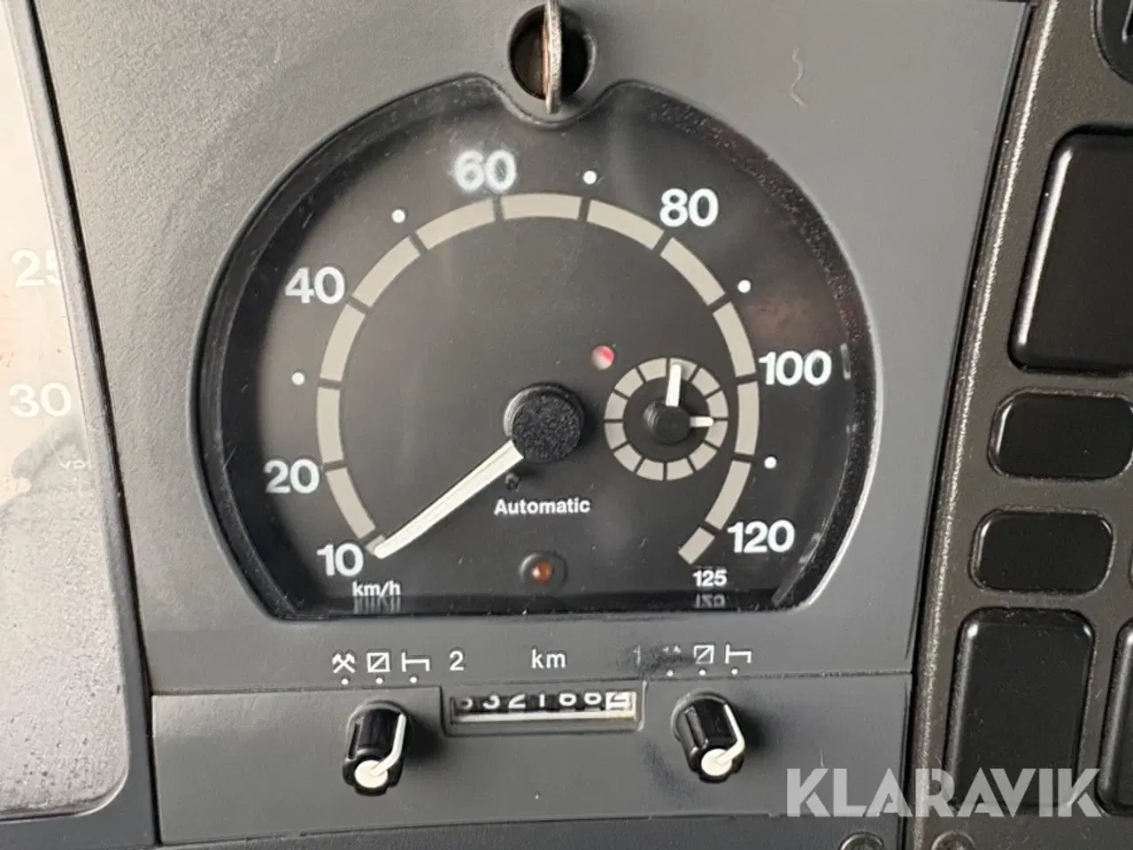 Billede 11 - Lastbil Scania P 94 lastrum hævet 30 cm