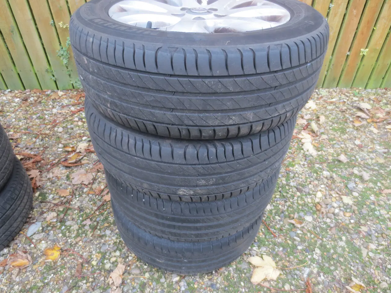 Billede 10 - Alu fælge 3 Sæt sælges Til Opel. Ford. Hyu.