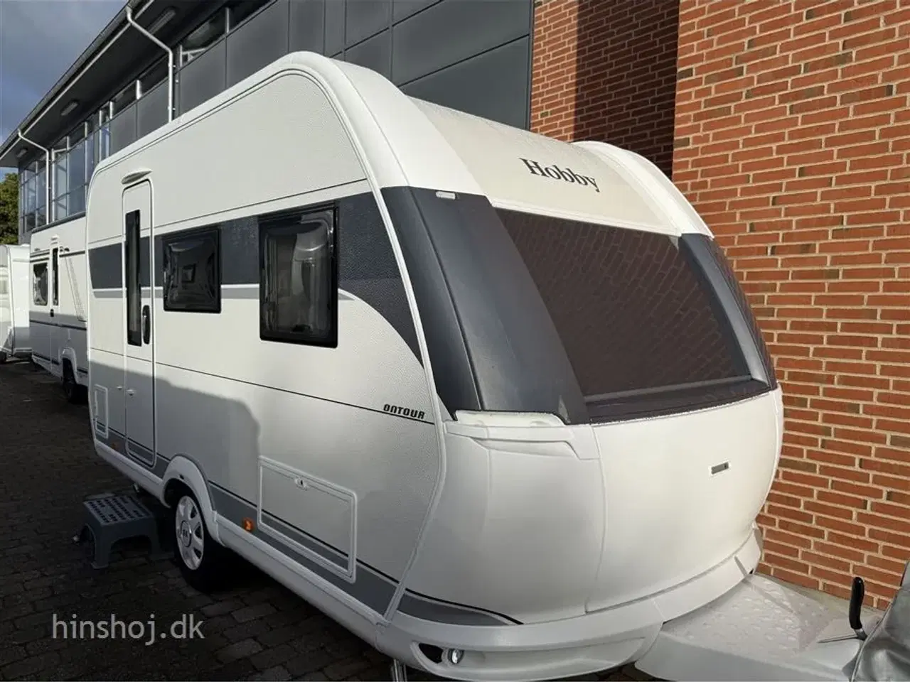 Billede 1 - 2026 - Hobby On Tour 390 SF   Lækker rejsevogn med lav egenvægt fra Hinshøj Caravan A/S