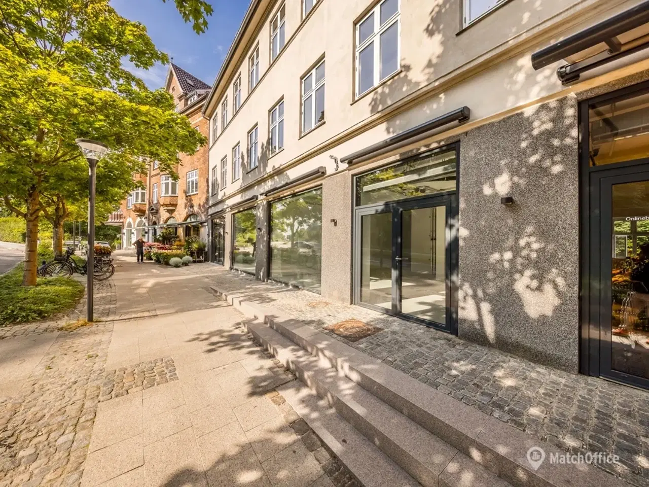 Billede 5 - Lyst og synligt butikslejemål midt i Holte