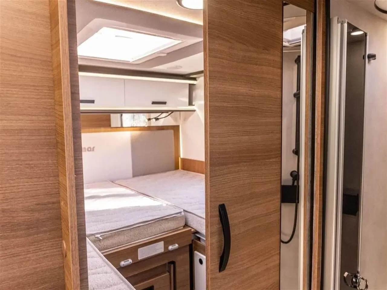 Billede 48 - 2026 - Benimar Mileo 268 Skandinavisk design og komfort året rundt