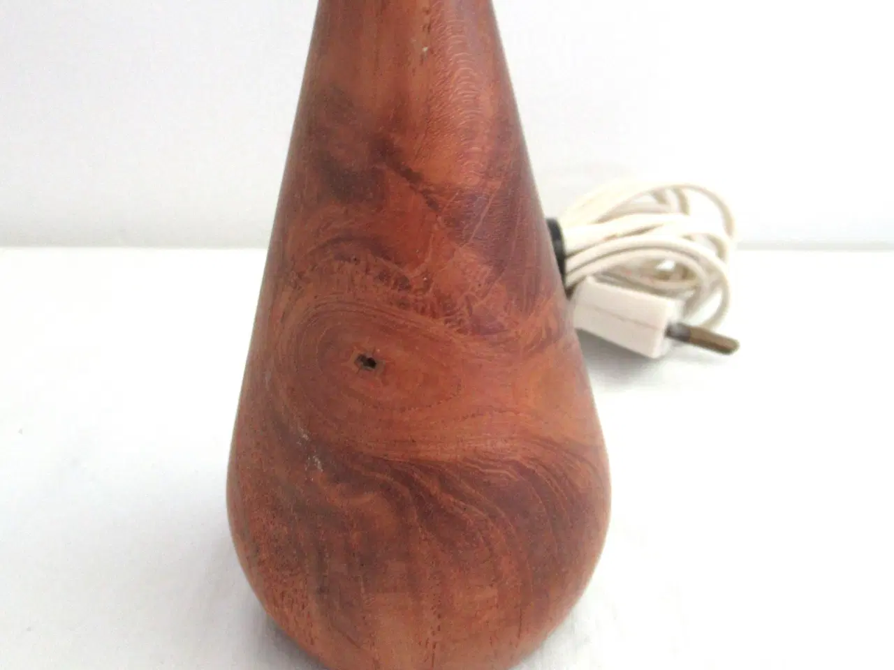 Billede 4 - Bordlampe i teak, vintage