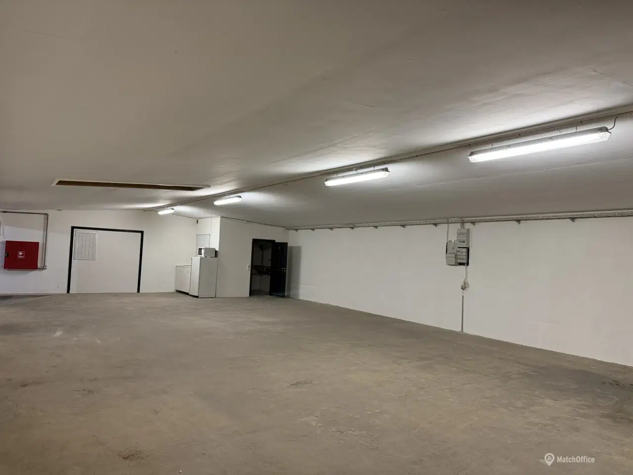 Billede 5 - Lager i hyggelige omgivelser tæt på motorvej