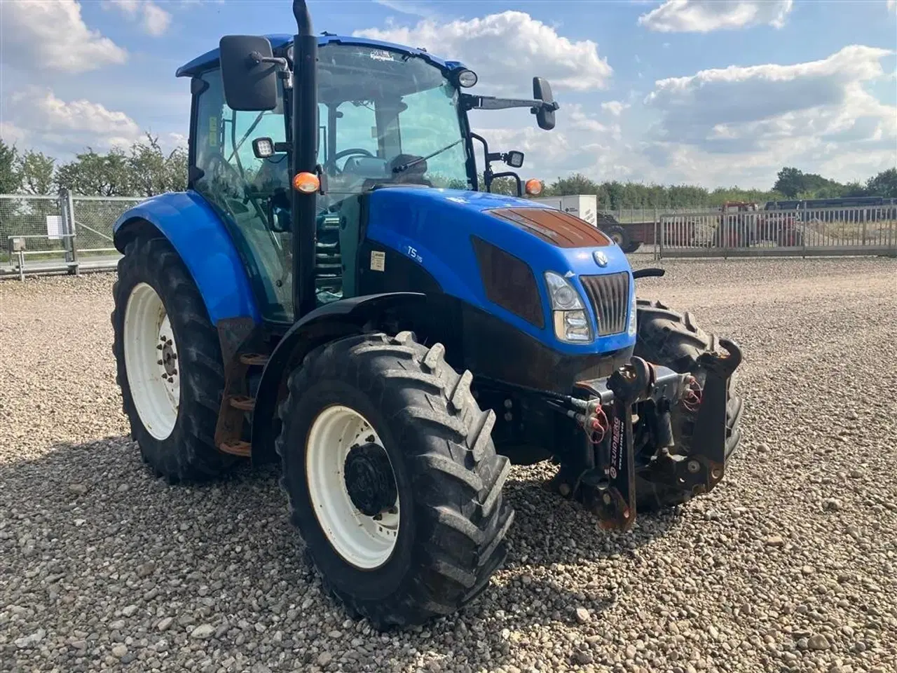 Billede 3 - New Holland T5.115 kun 3300 timer. frontlift