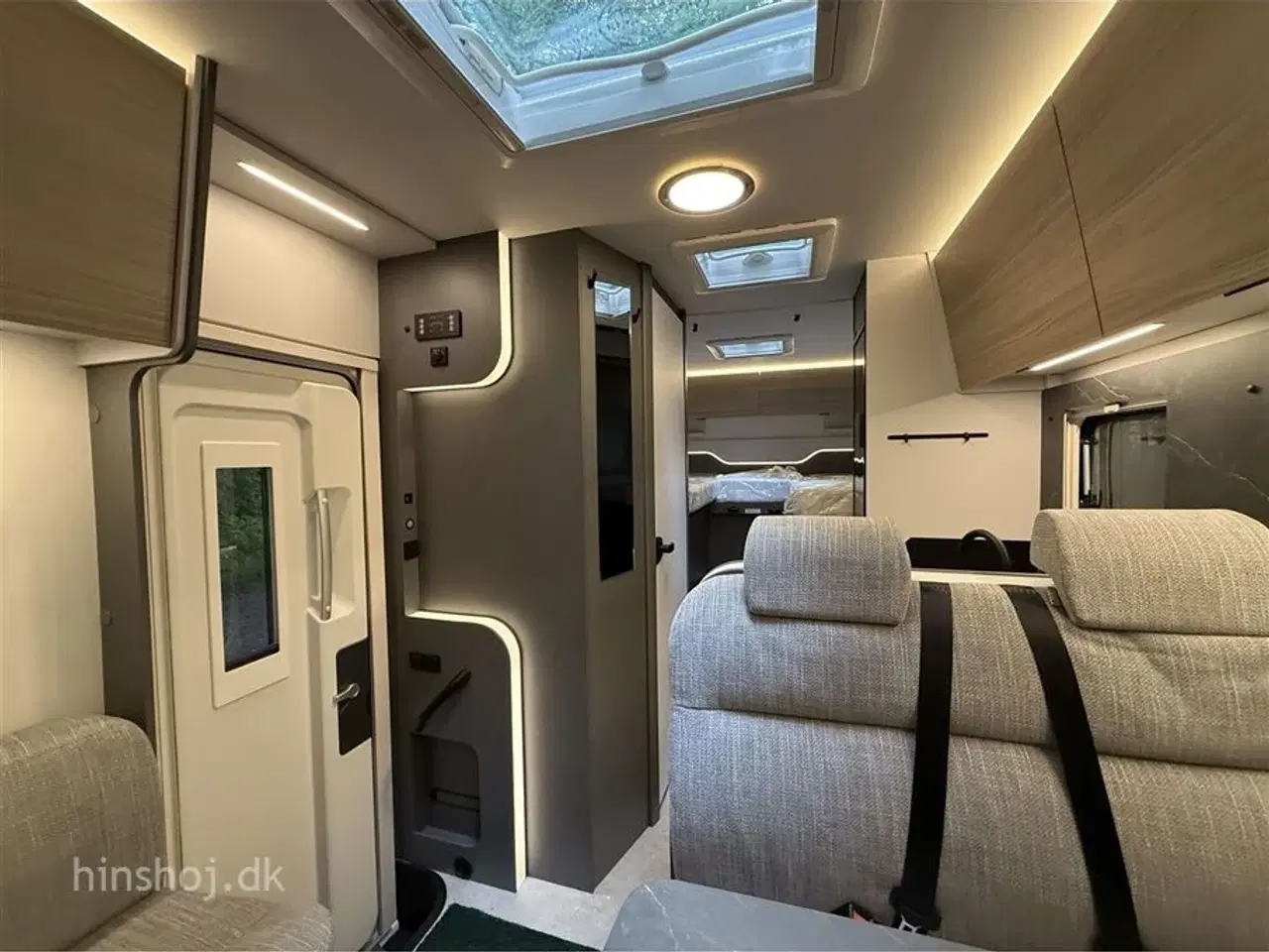 Billede 18 - 2026 - Etrusco I 6900 SB Aut.   Etrusco by Hymer er Italiensk Elegance og Komfort fra Hinshøj Caravan