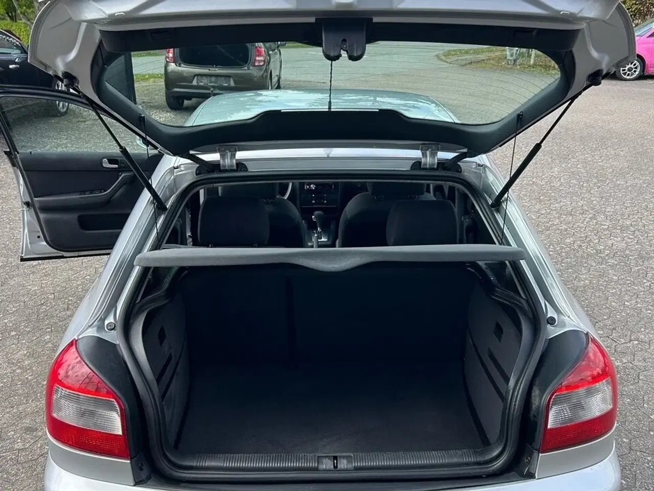 Billede 9 - Audi A3 1,6 Ambiente 102HK 3d Aut.