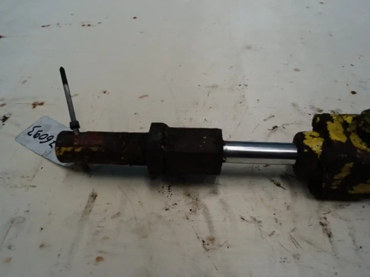 Billede 11 - New Holland 1500 Cylinder 80376093