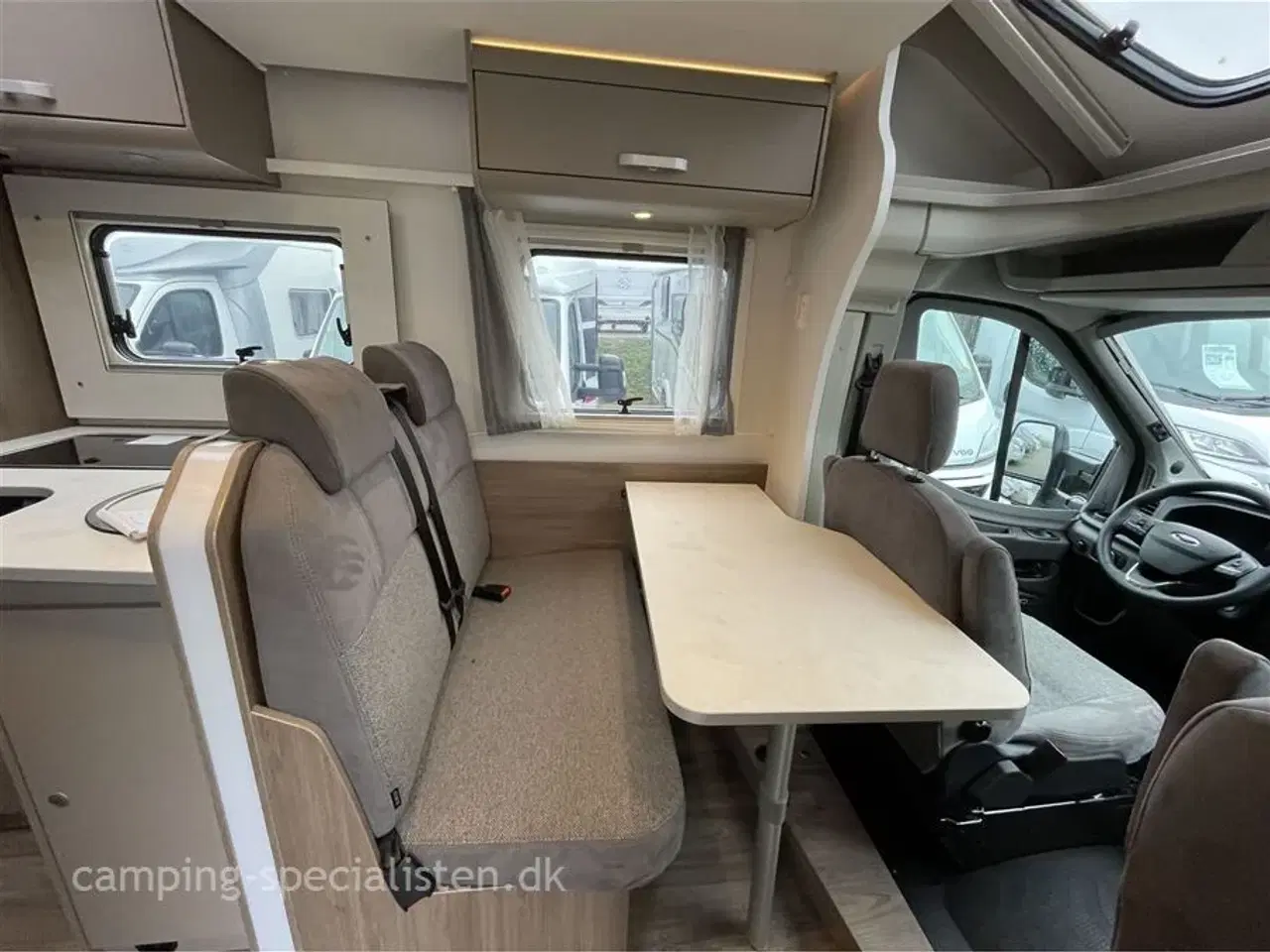 Billede 7 - 2024 - Carado T 449 Edition 24   Rigtig pæn og velholdt autocamper - Carado T 449 Edition24 fra 2024 - Kan nu opleves hos Camping-Specialisten i Silkeborg