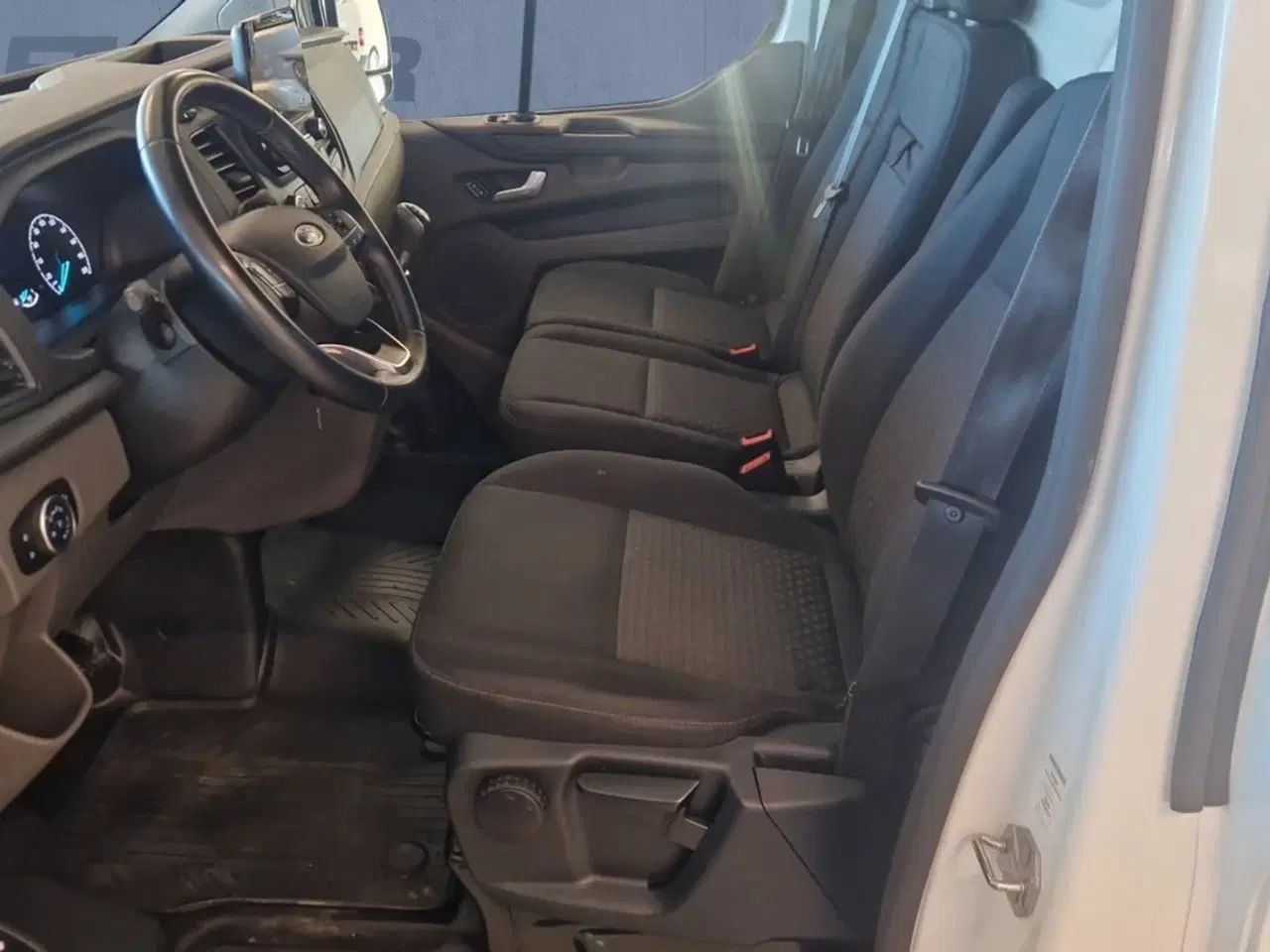 Billede 12 - Ford Transit Custom 300 L2 2,0 TDCi 130 Trend