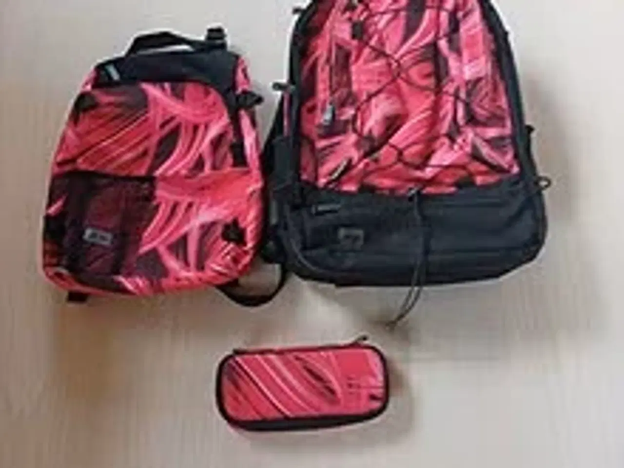 Billede 1 - Skoletaske, Jeva