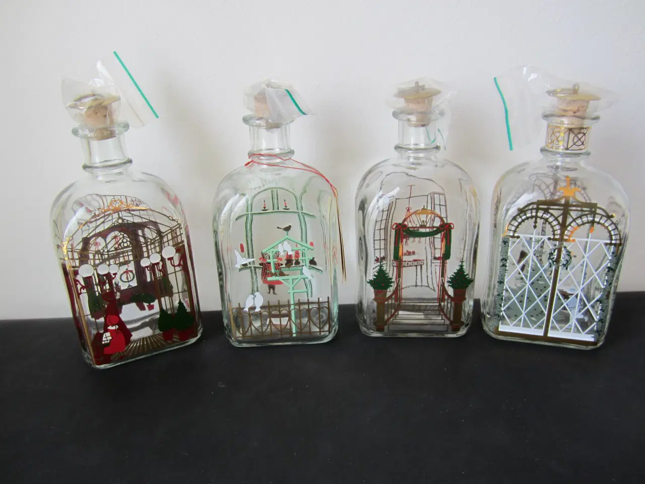 Billede 2 - Juleflasker 1985-86-87-95 og 2000