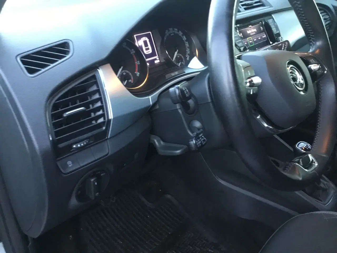 Billede 7 - Skoda fabia 1.0 tsi combi 1.ejer isofix sædevarme 