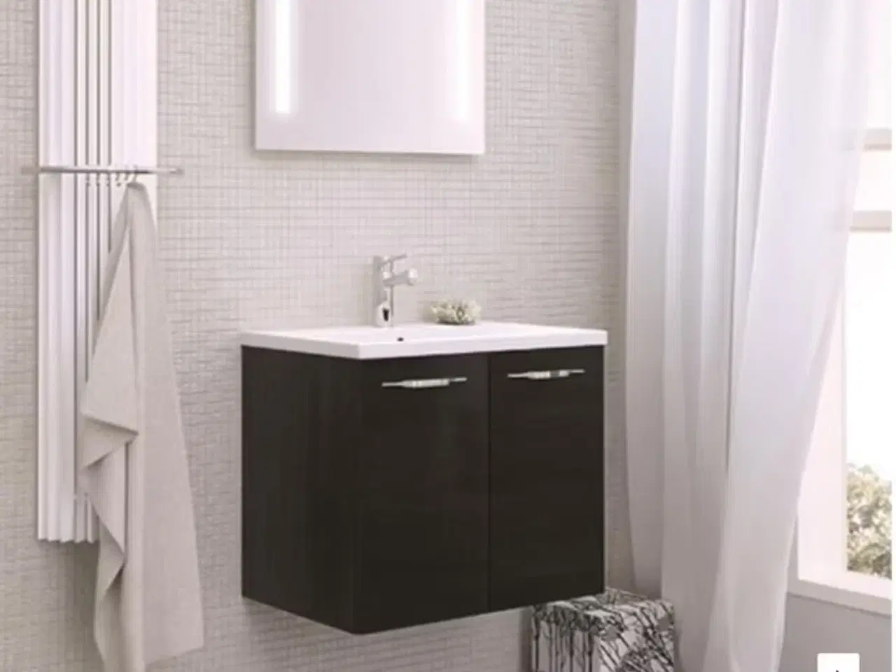 Billede 2 - Hvid Højglans DA67 + VB6 Alba vaskeskab 590 x 380 hvid højglans