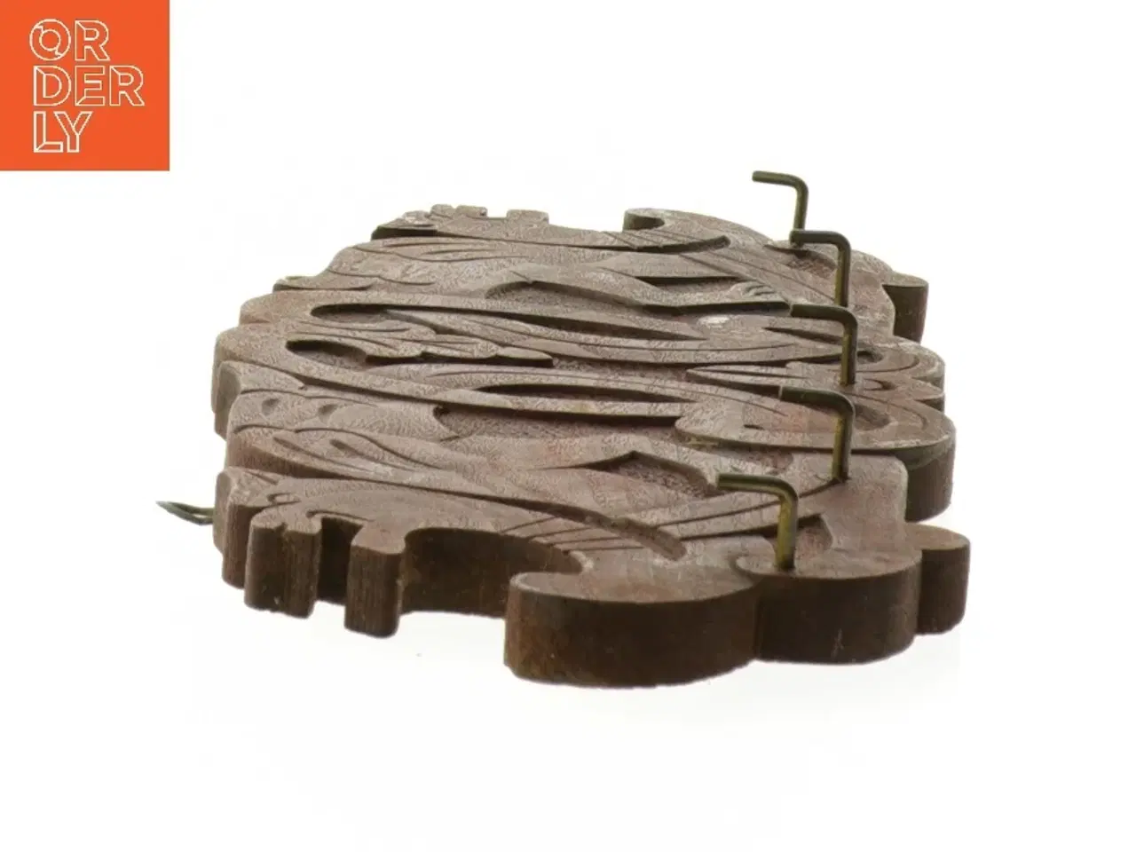 Billede 3 - Udsmykket træknagerække (str. 37x12 cm)