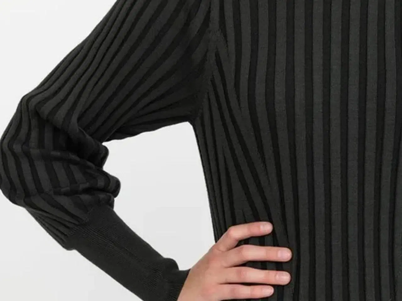 Billede 13 - Soft Rebels kjoler i bredstrikket rib