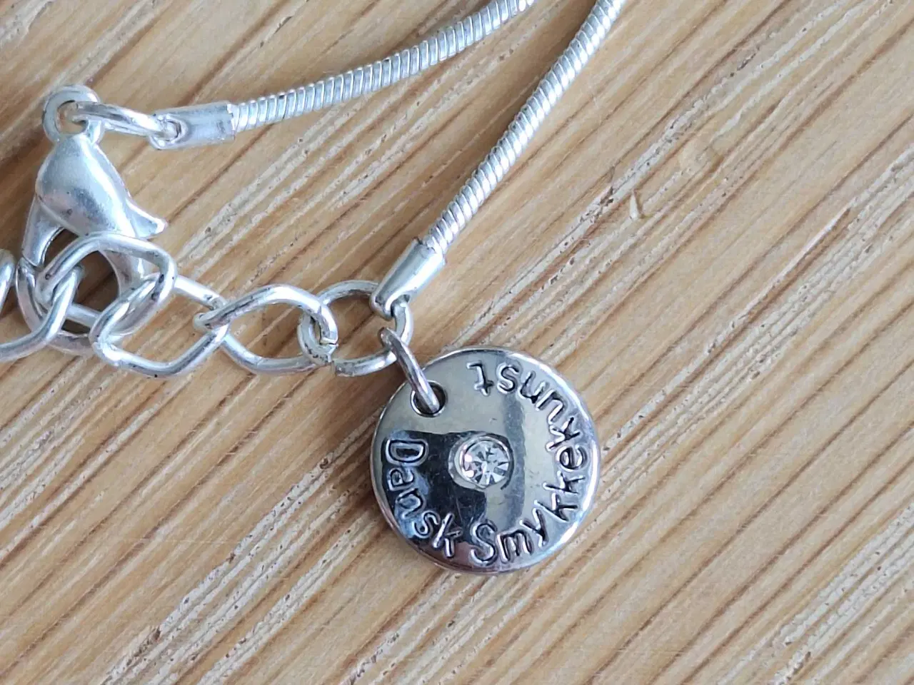 Billede 5 - Sølvfarvet halskæde 