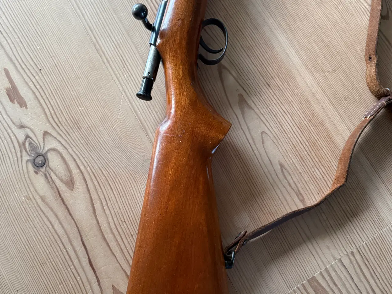 Billede 2 - Salonriffel kal 22
