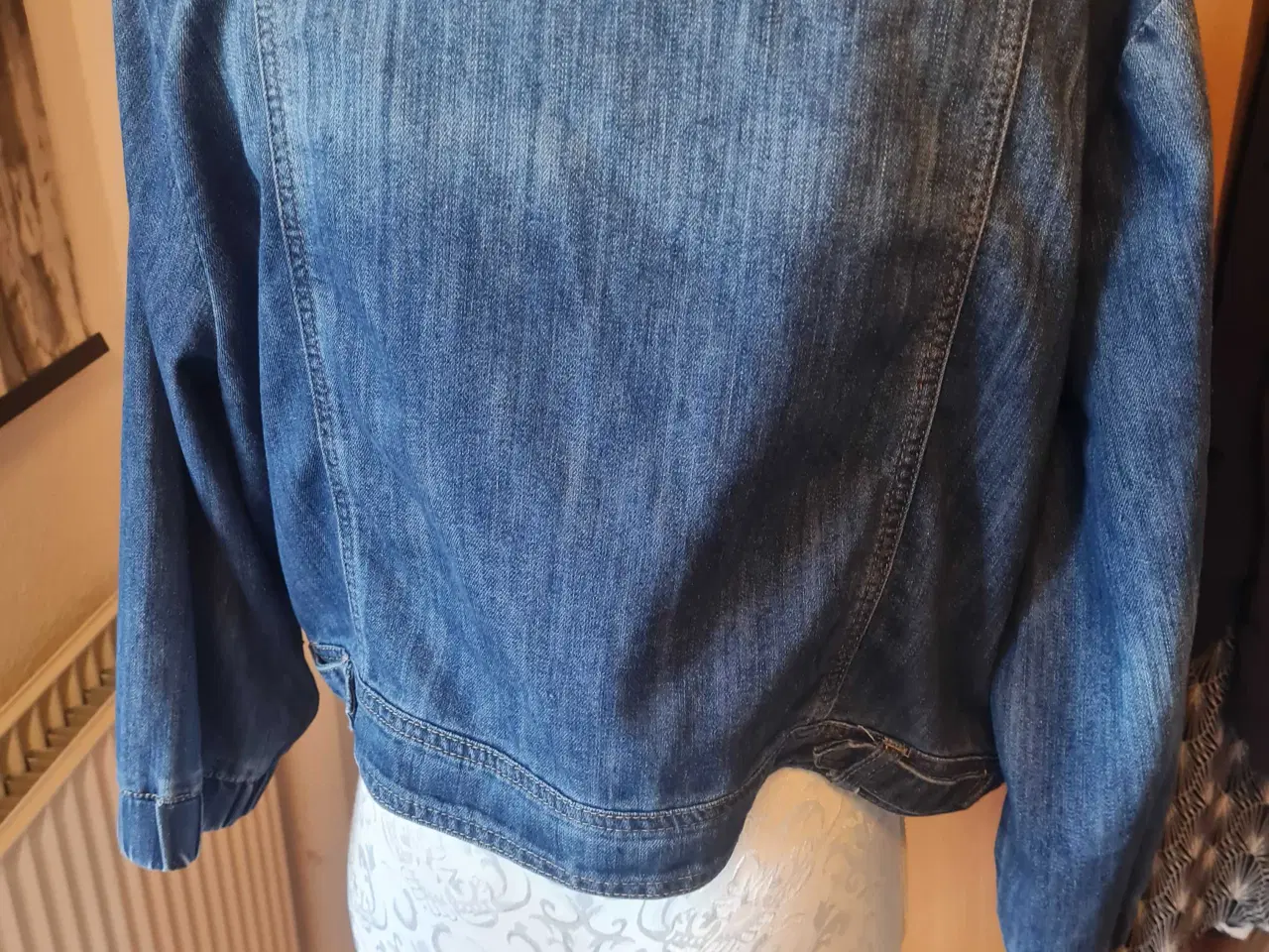 Billede 8 - Crizpy by Zhenzi str L 50-52 denim kort jakke