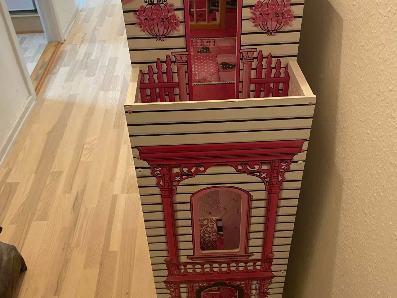 Billede 1 - Barbie- dukke hus stort
