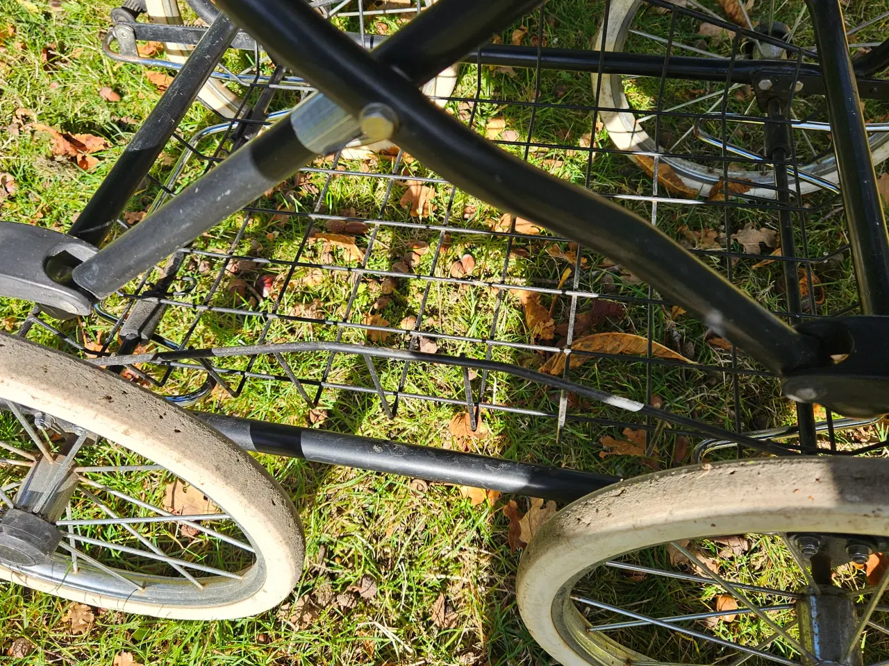 Billede 5 - Barnevogn, ældre, brugt, fungerer fint