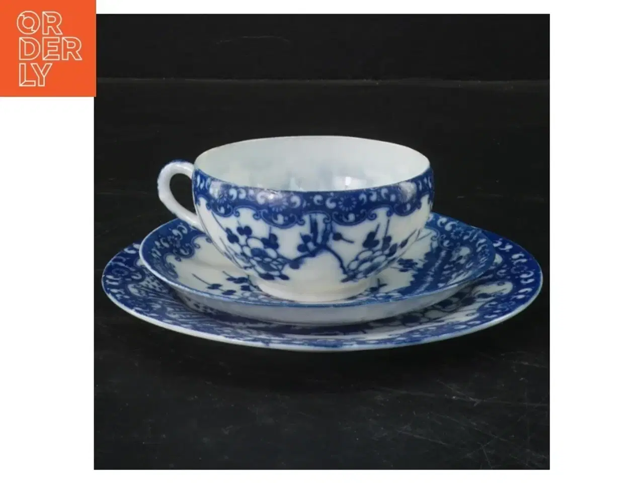 Billede 1 - Tekop med underkop og tallerken (str. Ø 16 cm og ø 13 cm og ø 8 cm x 4 cm)