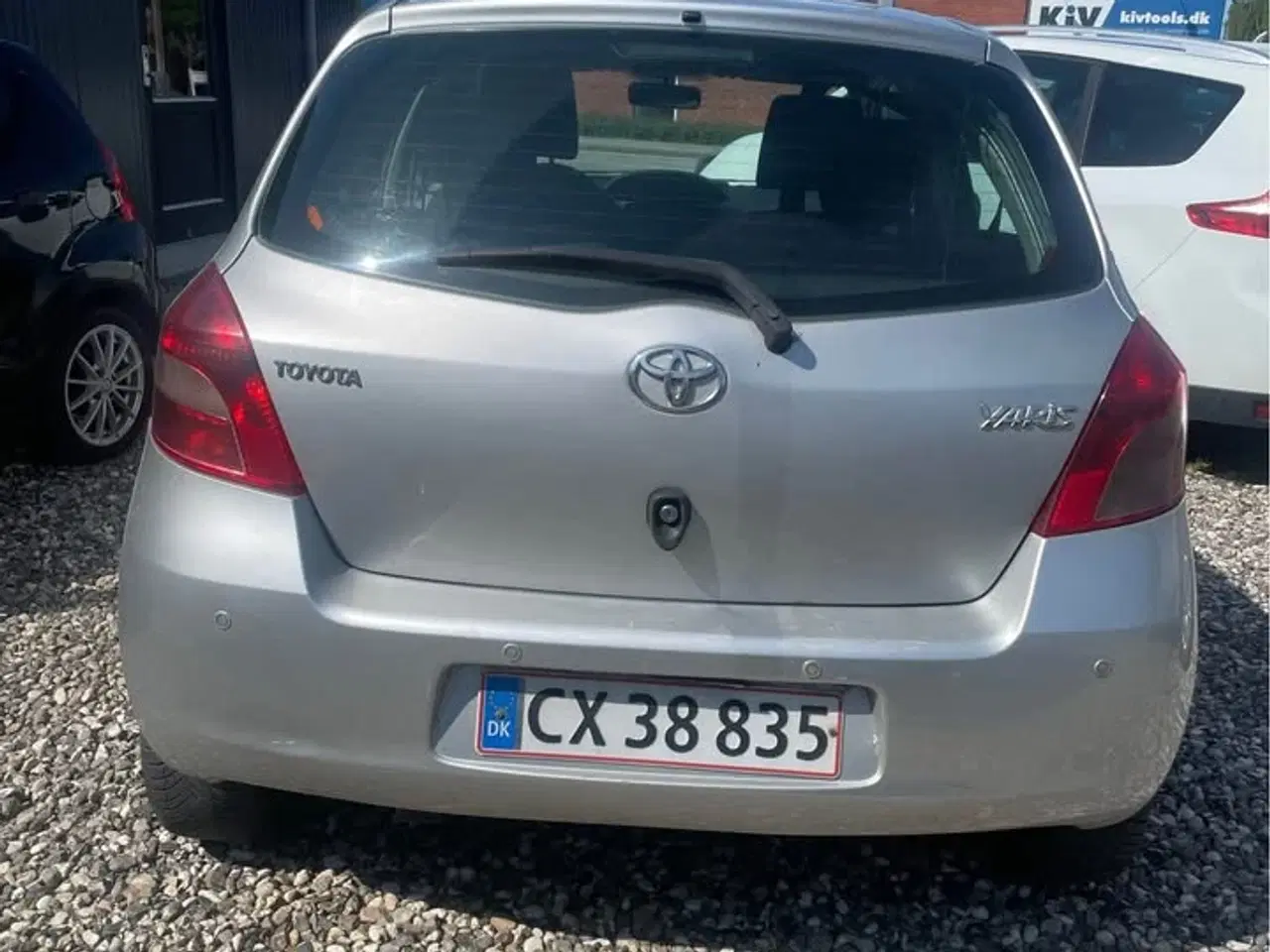 Billede 2 - toyota yaris 1.3..5dørs benzin