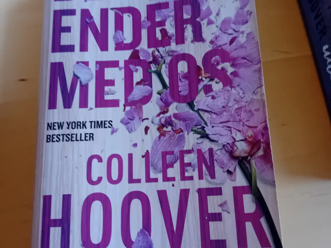 Billede 1 - Populære ungdomsbøger fra booktok