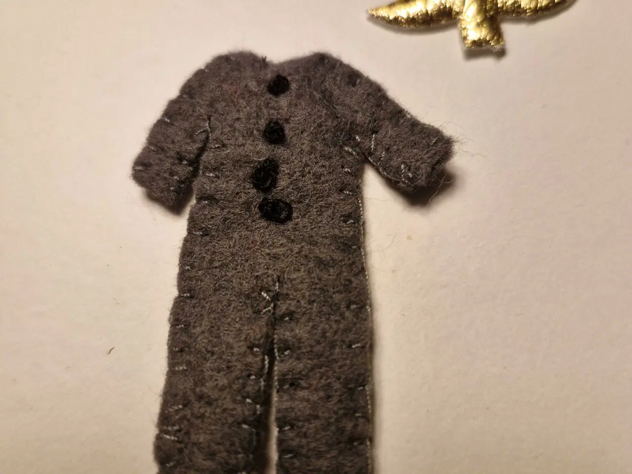 Billede 2 - Nissetøj på tørresnor 