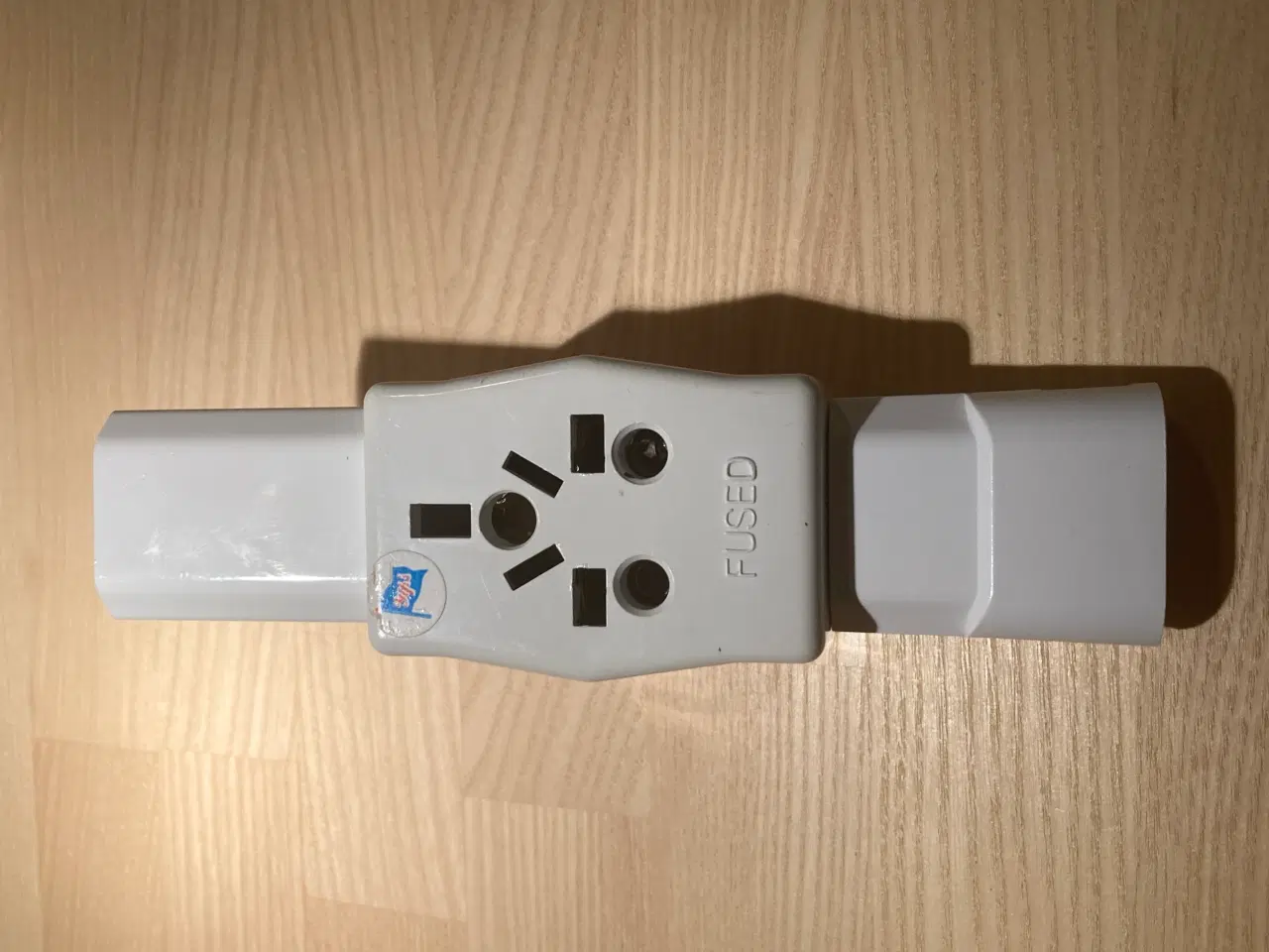 Billede 5 - 13 Amp / 250 Volt EU/DK til UK netstik adapter