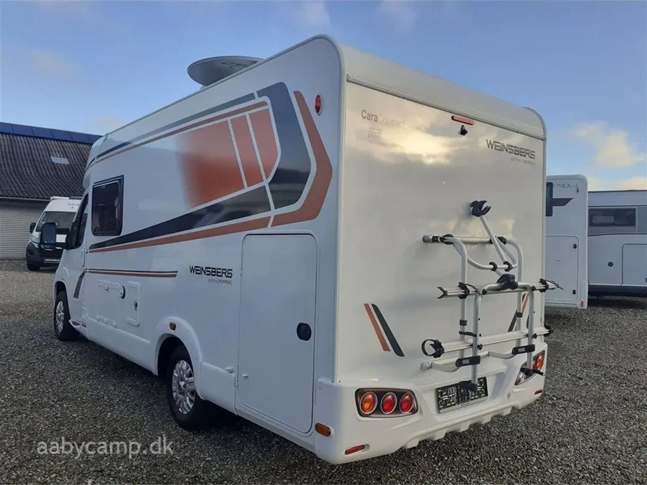 Billede 3 - 2017 - Weinsberg CaraCompact 600 MF "Pepper Edition"   Venligst Bemærk KUN 6900 KM!!  markise.cykelstativ.Alufælge. helt nye Dæk. nyserviceret. med tandrem osv.