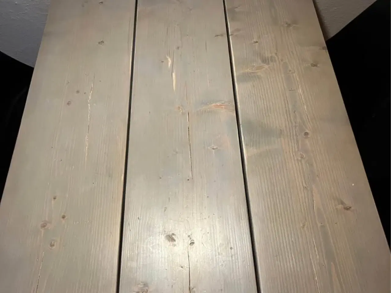 Billede 2 - Spisebord + 4 stole 