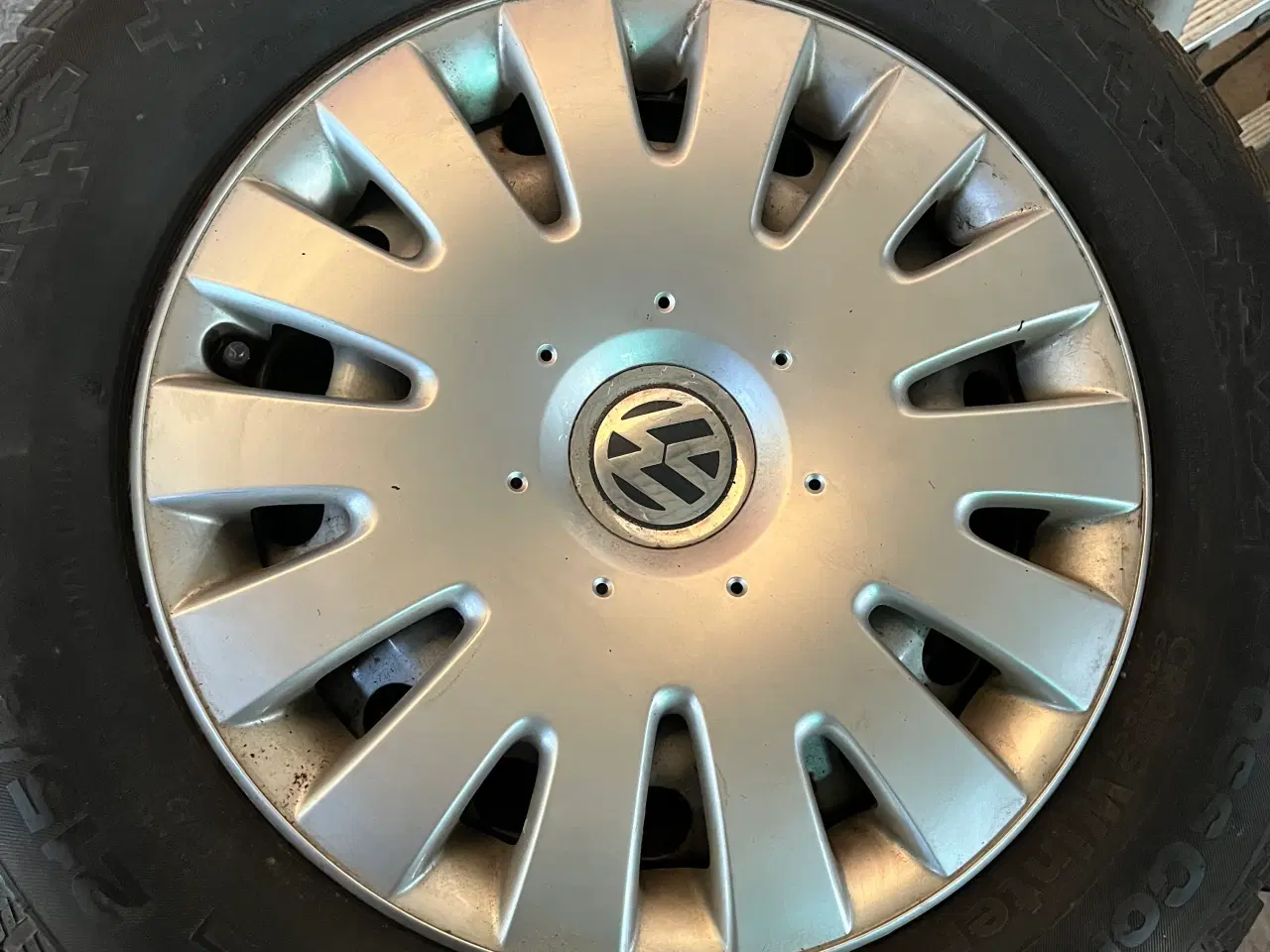 Billede 1 - 215/65R16 vinterhjul 5x112 til VW. Continental 